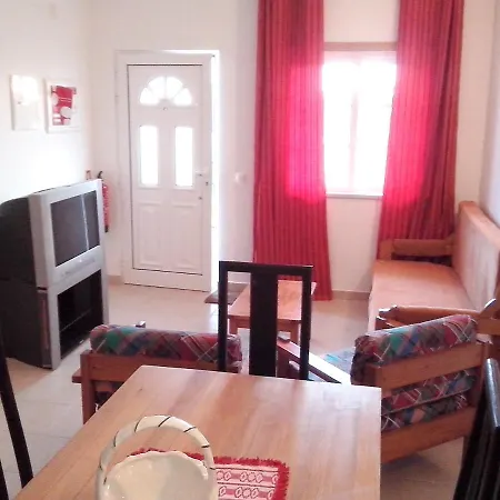 Διαμέρισμα Welcoming In 80 M² With Shared Pool Αλμπουφέιρα