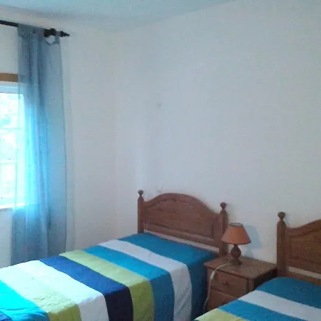 Welcoming In 80 M² With Shared Pool Αλμπουφέιρα