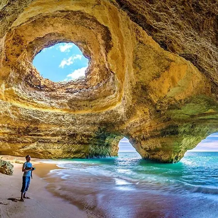 Welcoming In 80 M² With Shared Pool * Albufeira