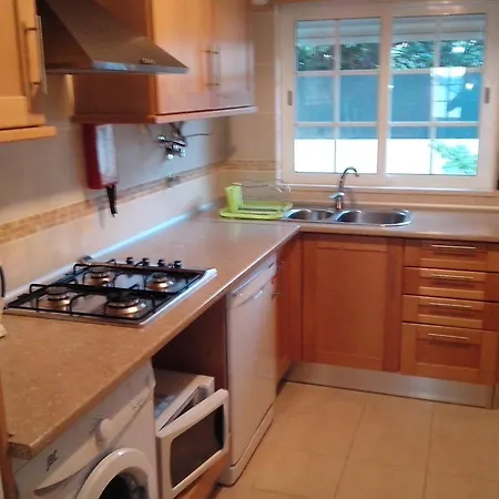 Welcoming In 80 M² With Shared Pool *