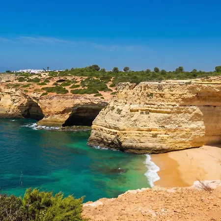 Welcoming In 80 M² With Shared Pool Albufeira