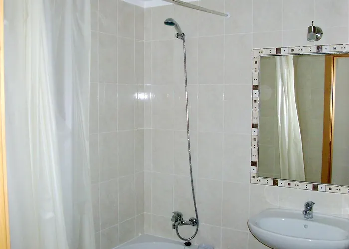 Lägenhet Welcoming In 80 M² With Shared Pool