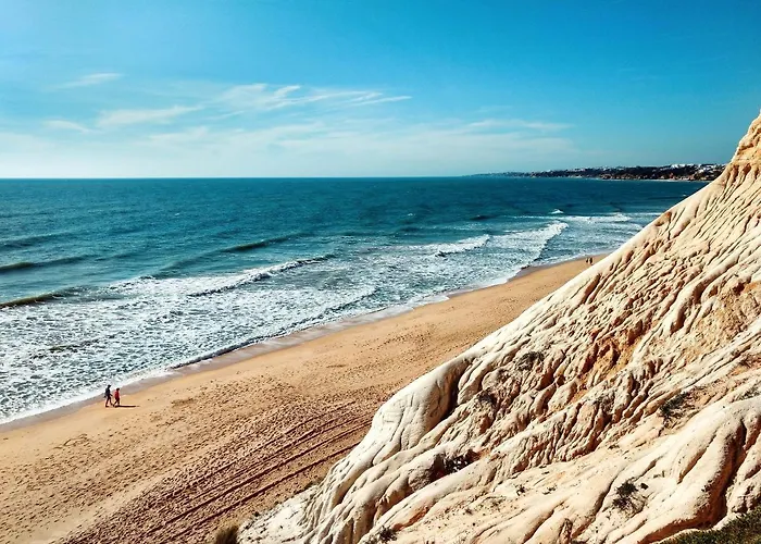 Welcoming In 80 M² With Shared Pool * Albufeira