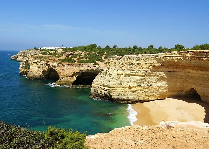 Welcoming In 80 M² With Shared Pool * Albufeira