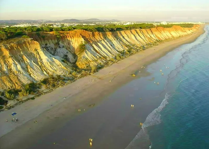 Welcoming In 80 M² With Shared Pool * Albufeira